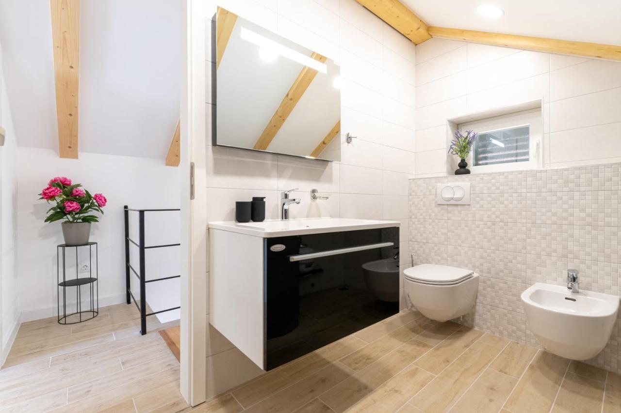 Seaside Cottage Maslina Gdinj Ngoại thất bức ảnh